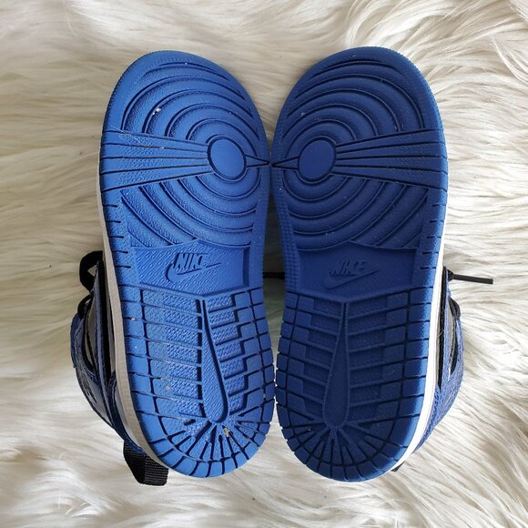 Nike Air Jordan Black/Blue Kid's 1 Retro High OG ‘Patent Bred’ SZ 10C - Picture 8 of 13